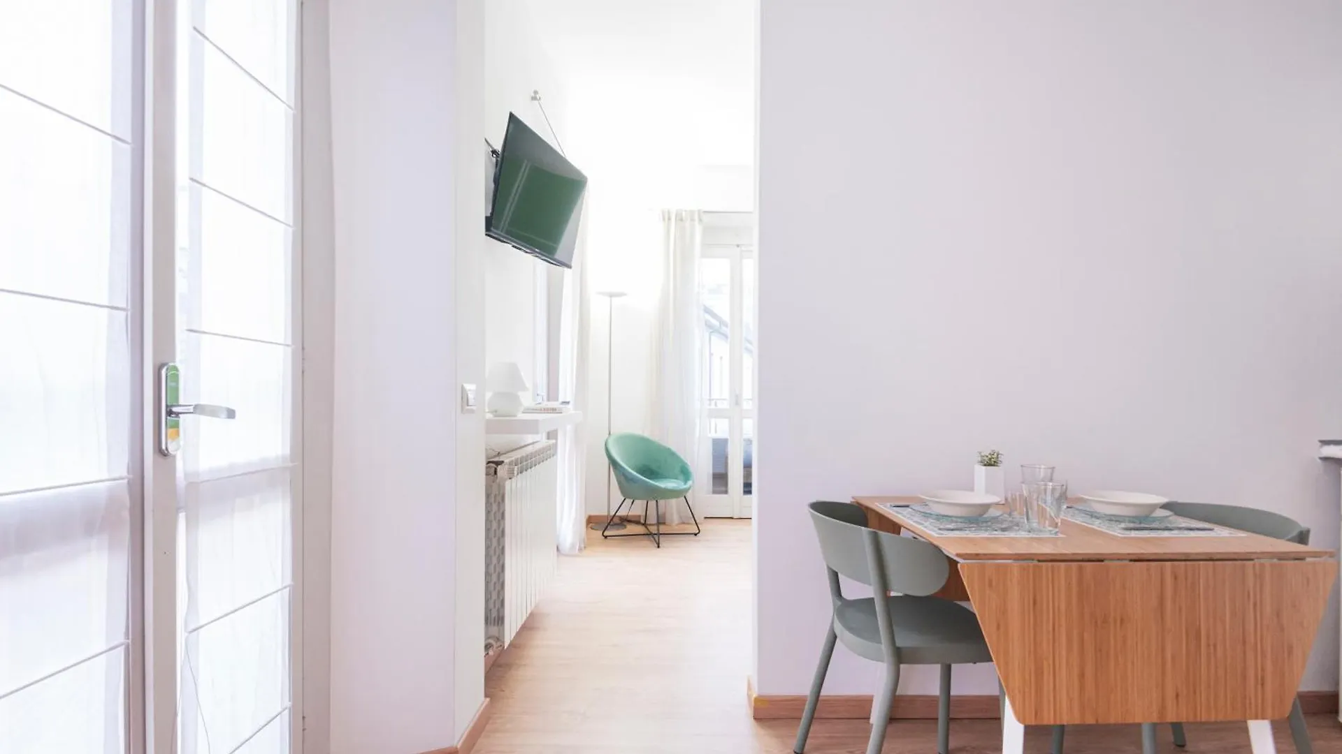 Apartamento Amazing Flat Near Duomo & Colonne Di San Lorenzo By Easylife Milão